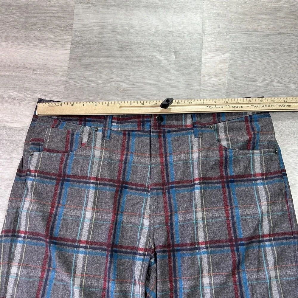 Travis Mathew‎ Shorts Mens 38 Gray Plaid Golf Stretch Performance Casual Chino